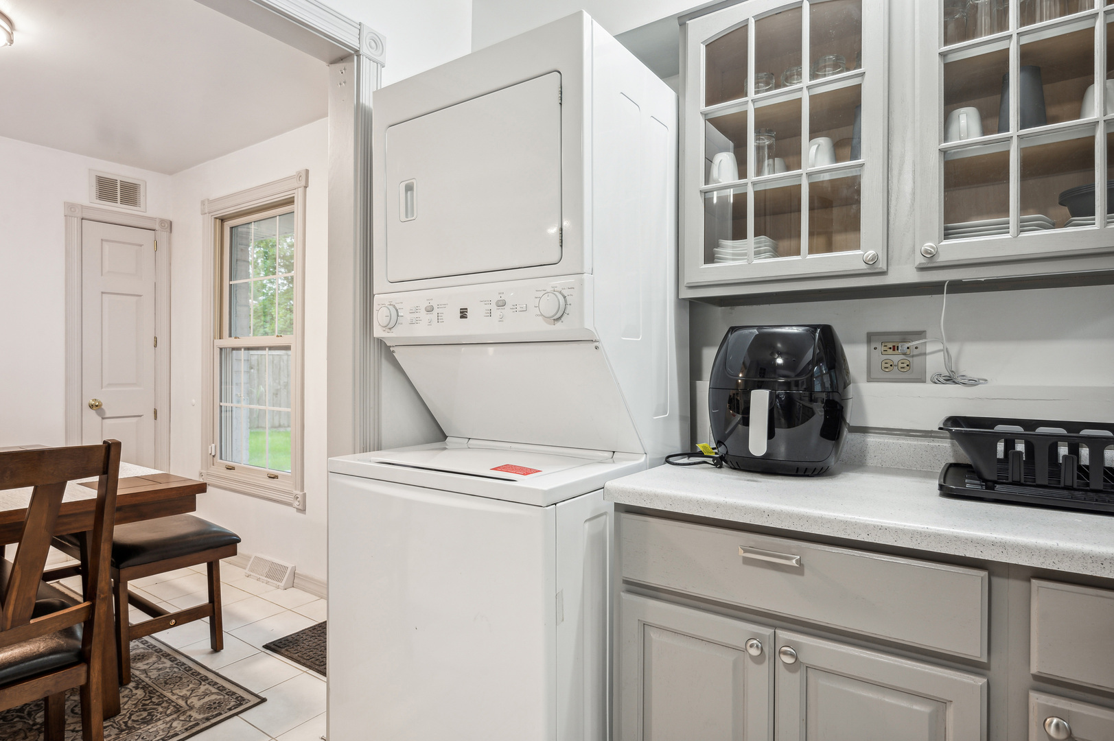 412 N Ridgeland Avenue, Elmhurst, IL 60126