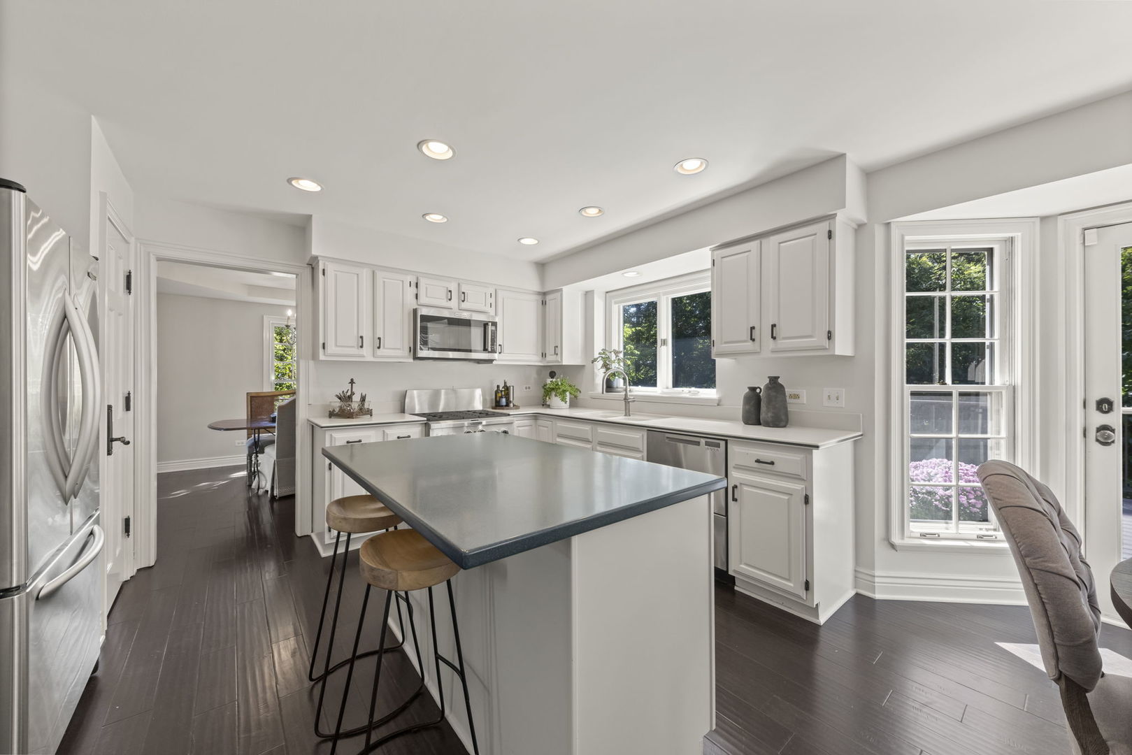 6524 Greene Road, Woodridge, IL 60517