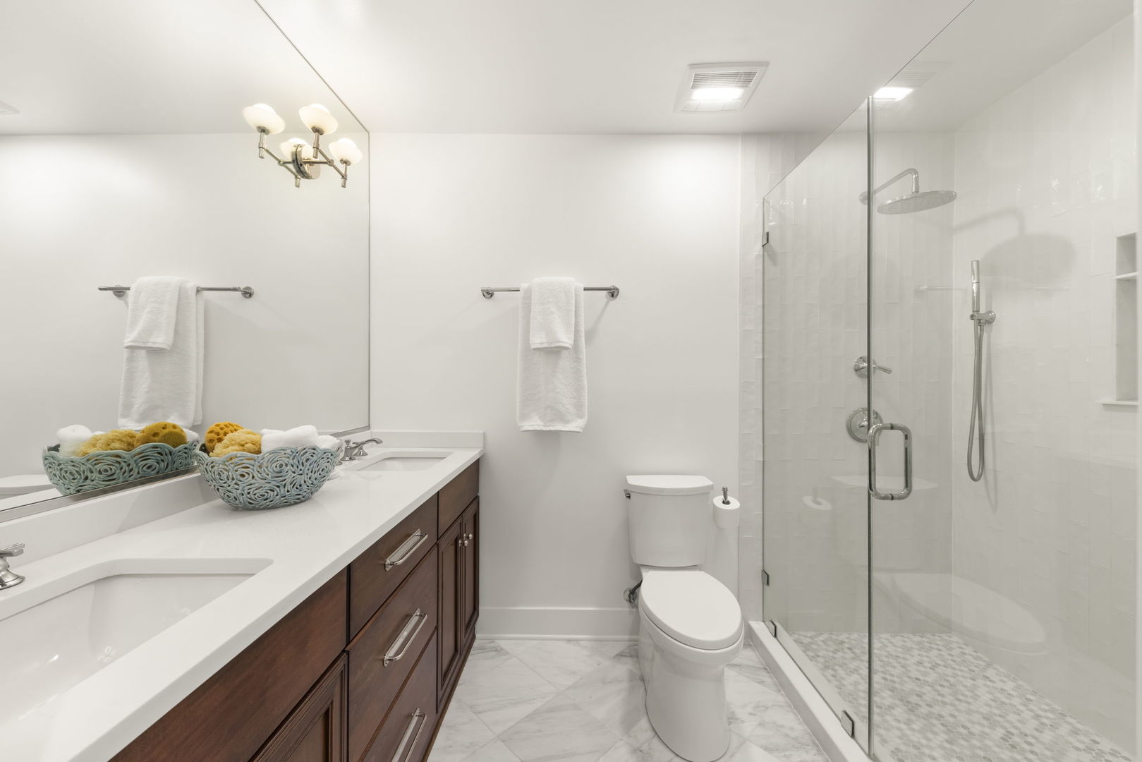 6524 Greene Road, Woodridge, IL 60517