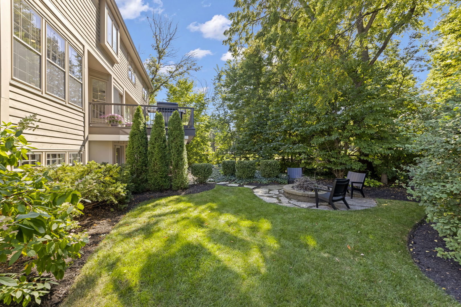 6524 Greene Road, Woodridge, IL 60517