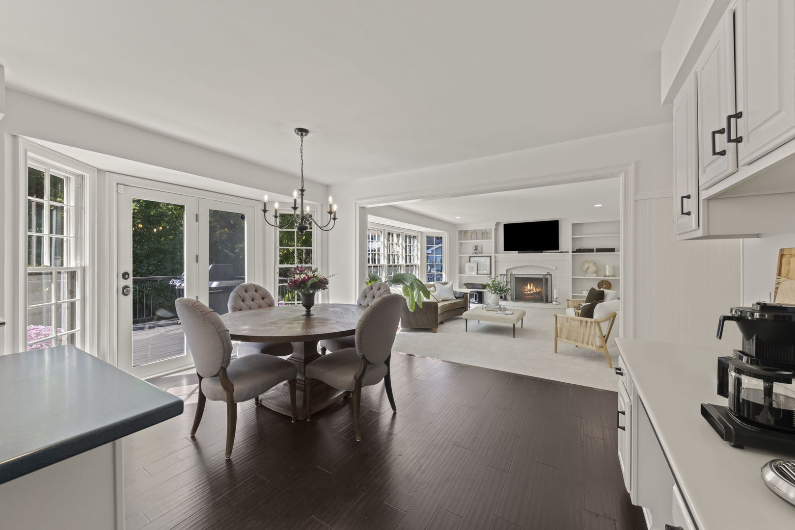 6524 Greene Road, Woodridge, IL 60517