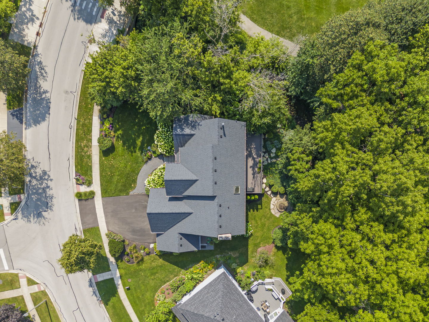 6524 Greene Road, Woodridge, IL 60517