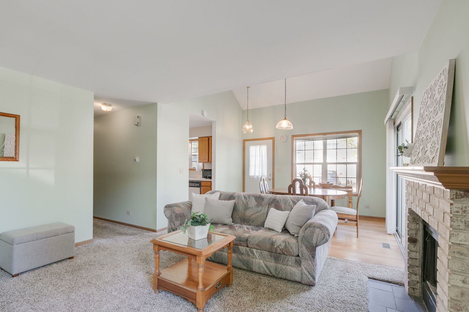 4471 Brighton Court, Gurnee, IL 60031