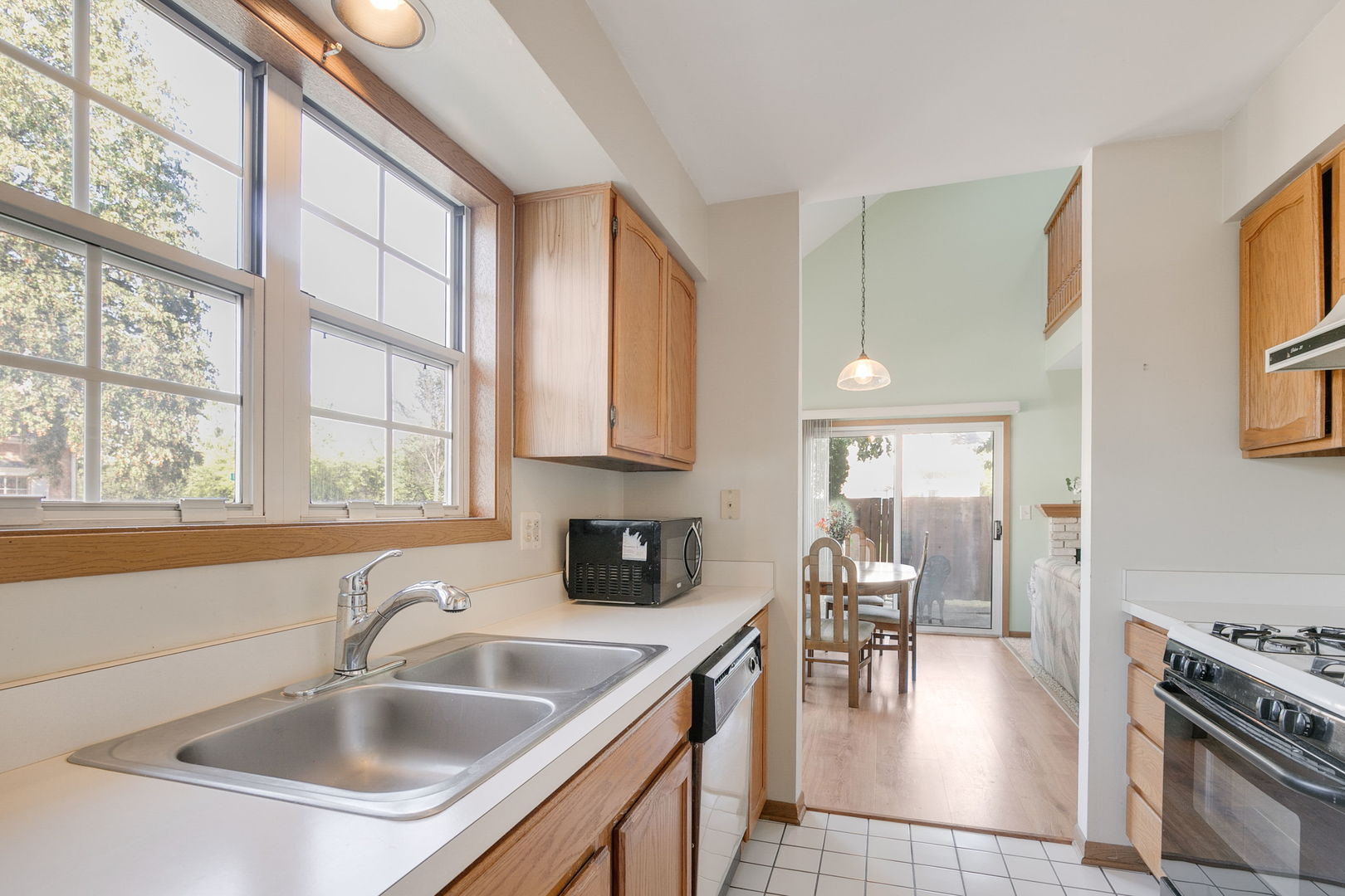 4471 Brighton Court, Gurnee, IL 60031