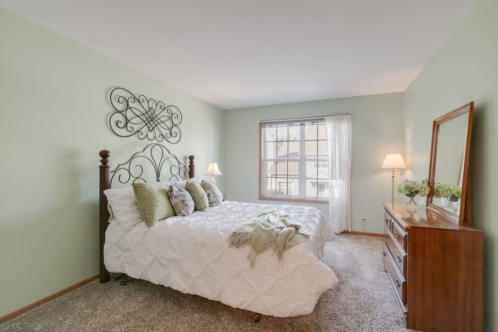 4471 Brighton Court, Gurnee, IL 60031