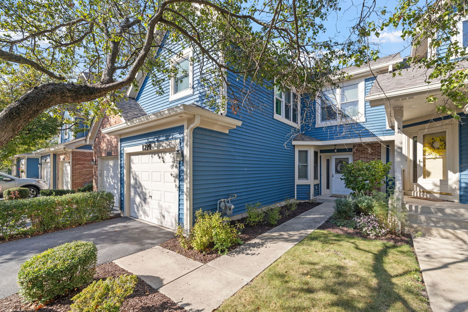 1219 Tennyson Lane, Naperville, IL 60540