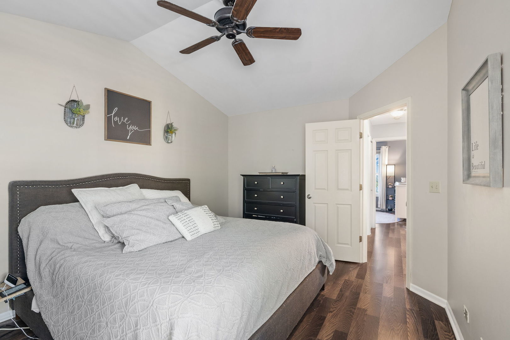 1219 Tennyson Lane, Naperville, IL 60540