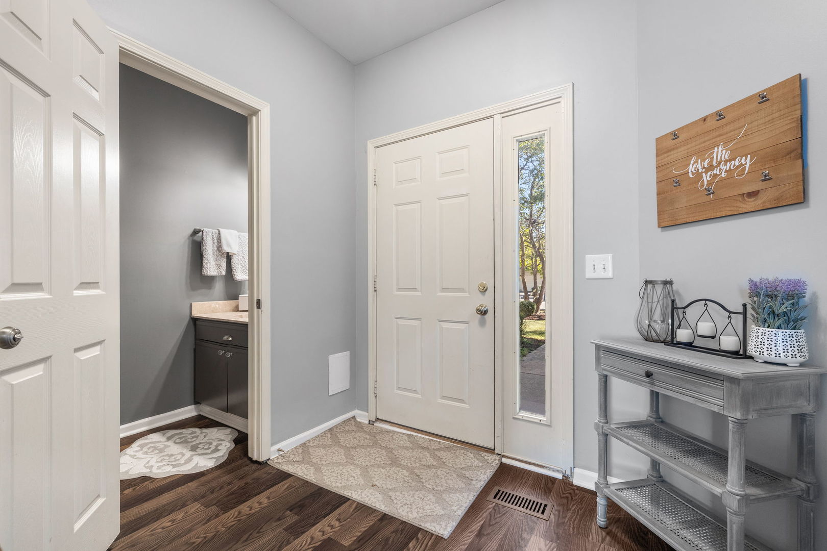 1219 Tennyson Lane, Naperville, IL 60540