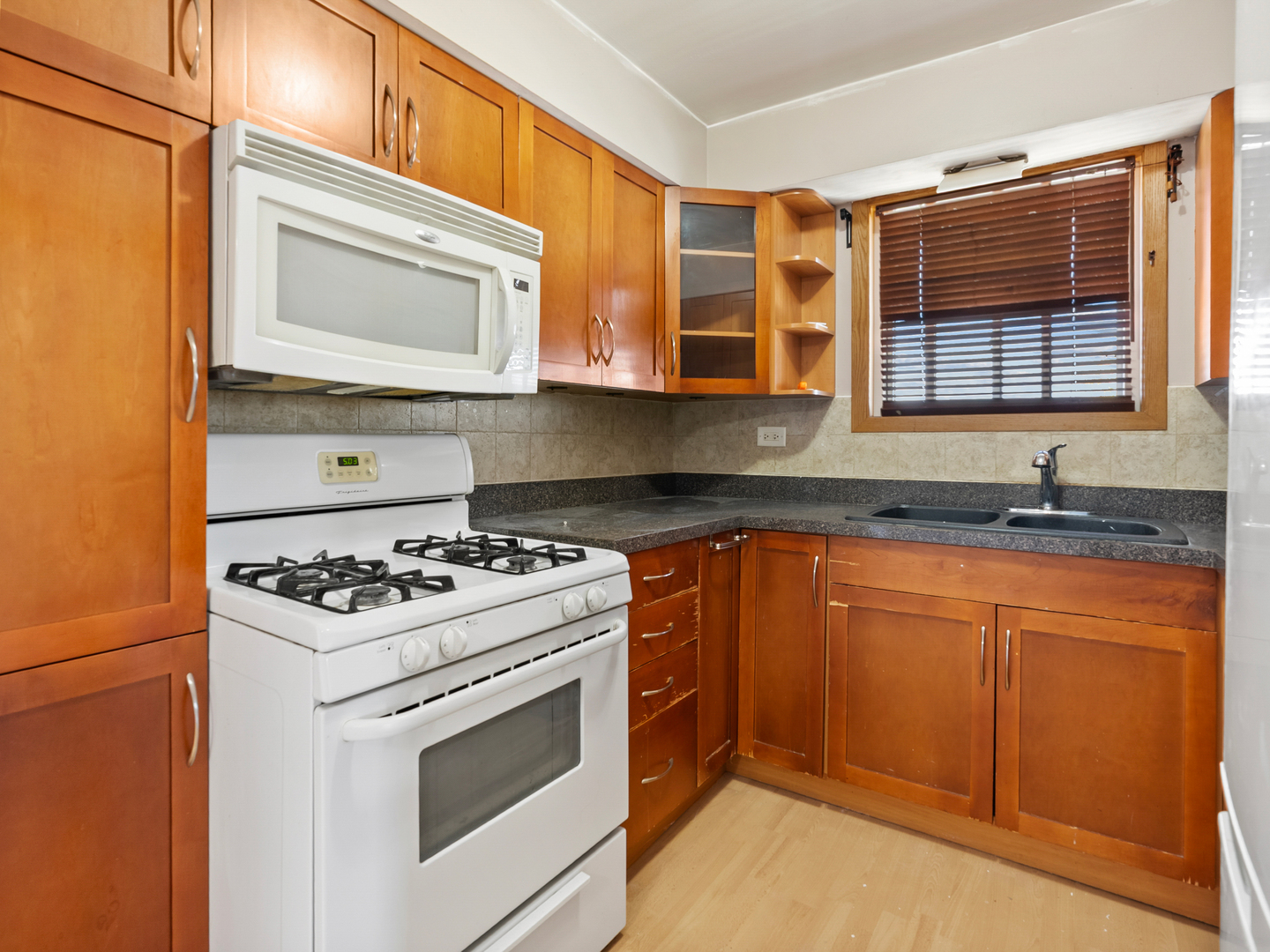 8059 W 84th Street #3N, Justice, IL 60458