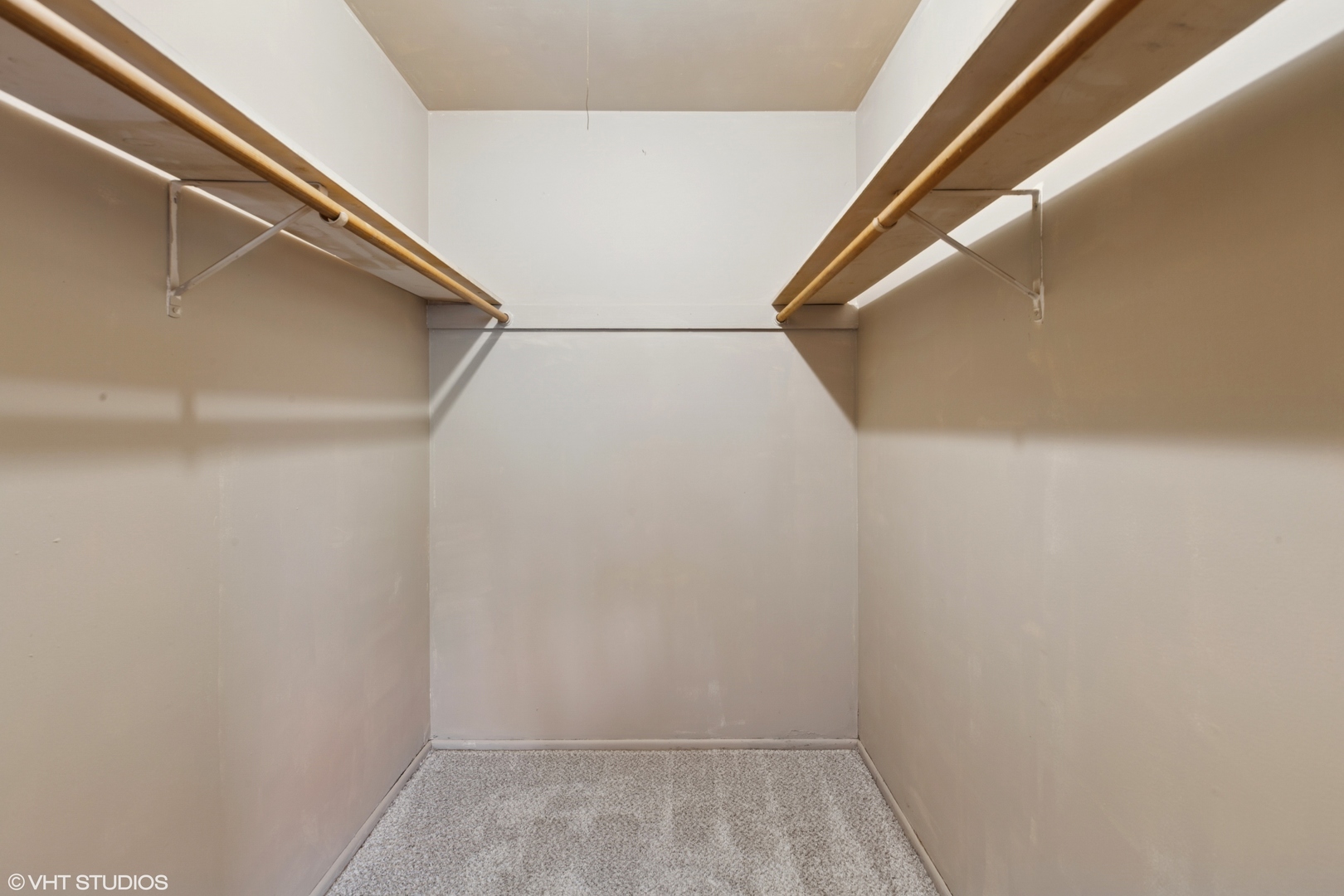 2301 BEAU MONDE Boulevard, Lisle, IL 60532