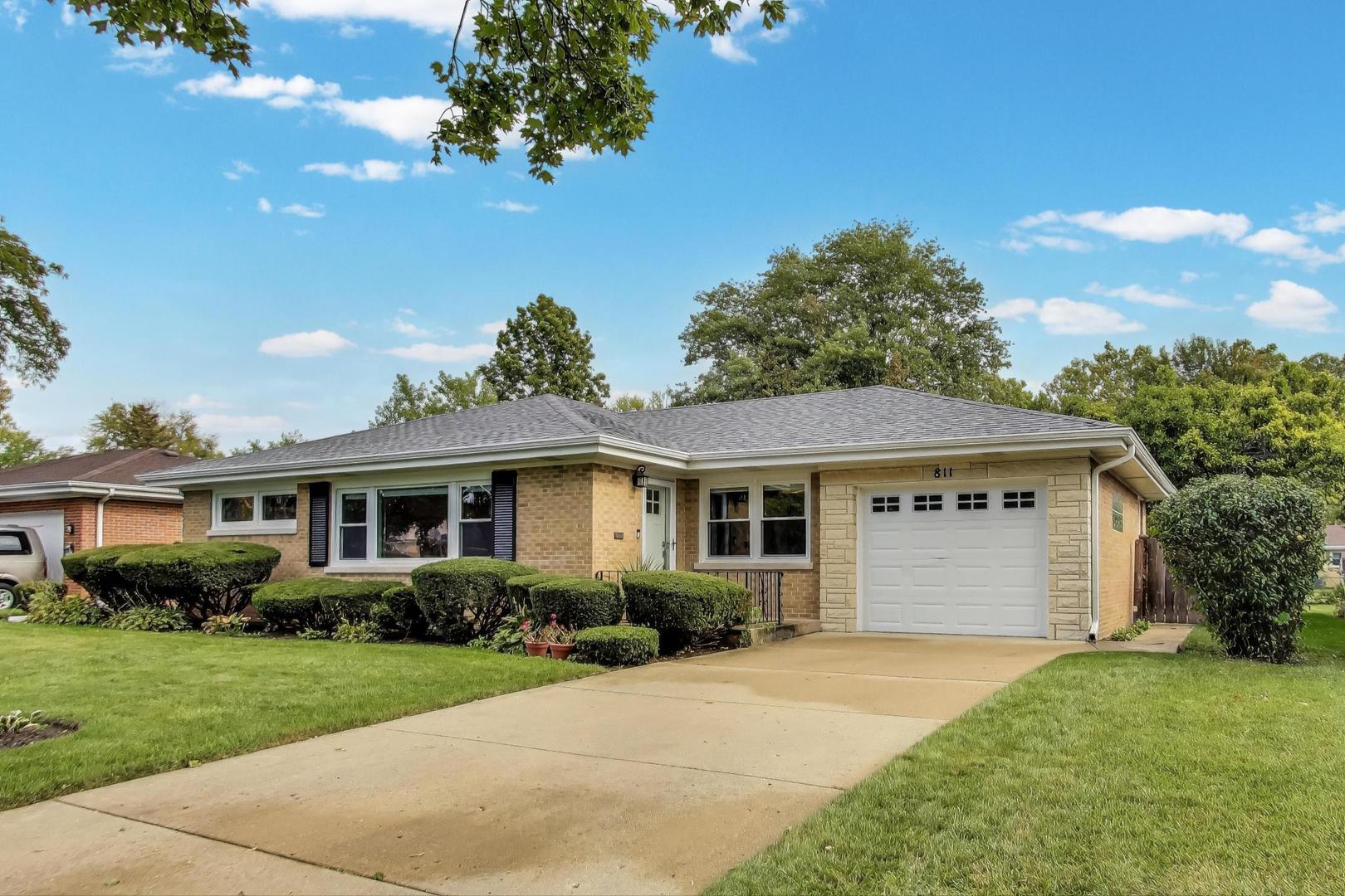811 S Na Wa Ta Avenue, Mount Prospect, IL 60056