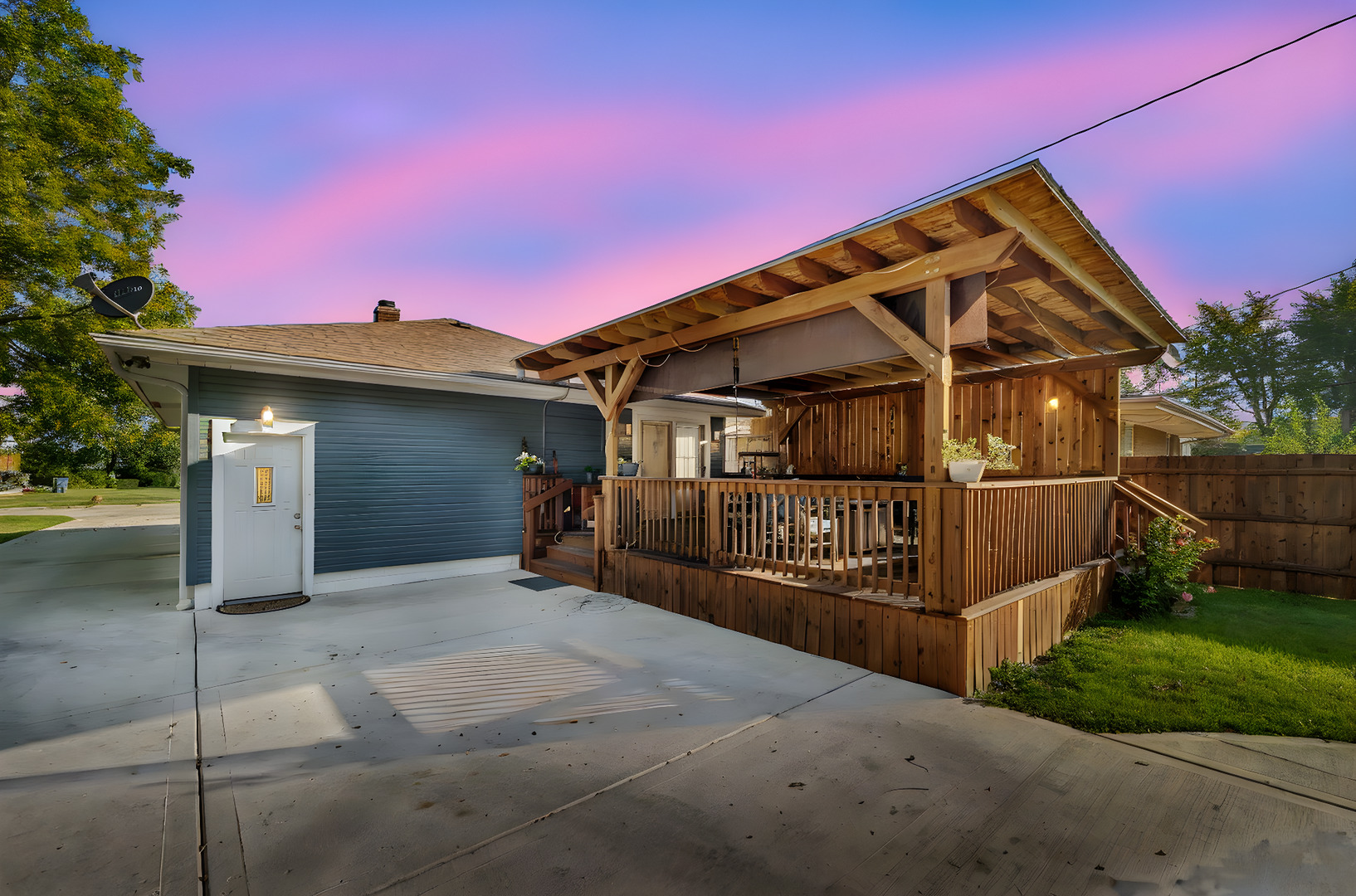 557 Elsie Avenue, Crest Hill, IL 60403