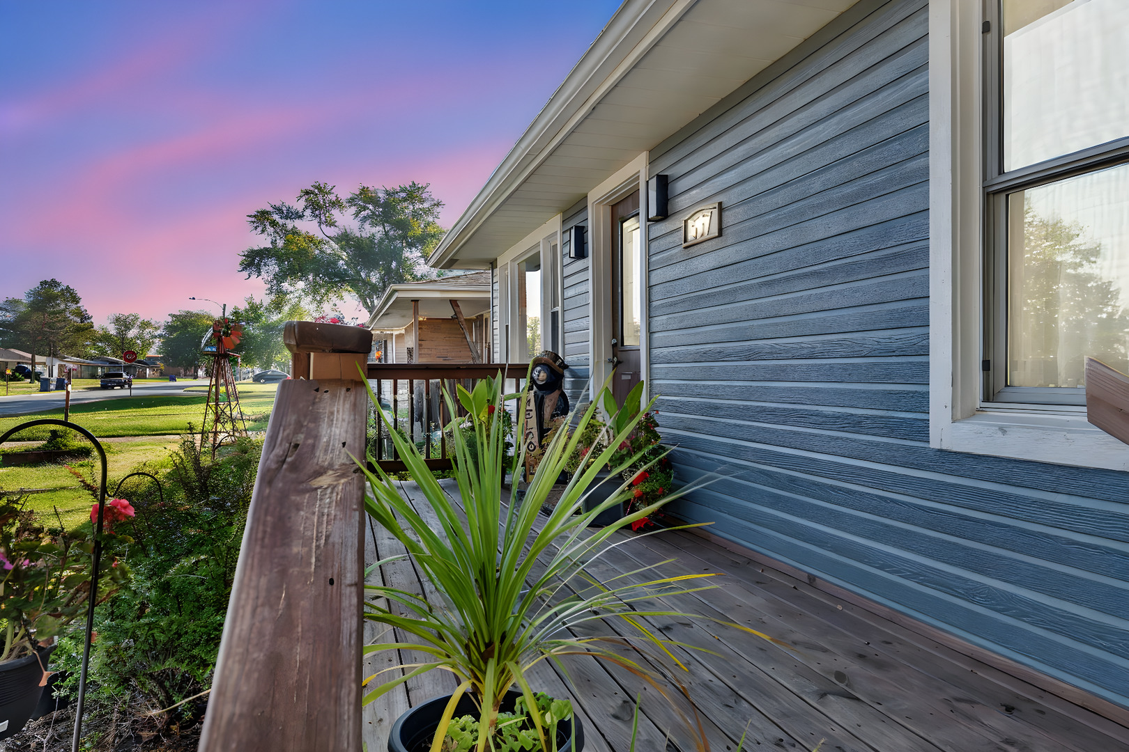 557 Elsie Avenue, Crest Hill, IL 60403