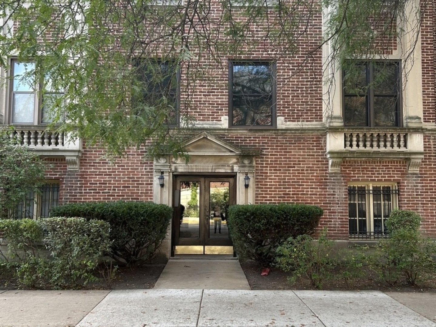 1155 E Hyde Park Boulevard #2F, Chicago, IL 60615