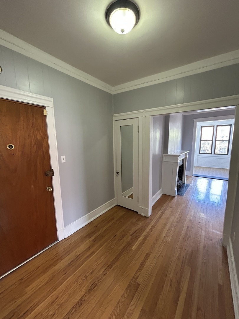 1155 E Hyde Park Boulevard #2F, Chicago, IL 60615