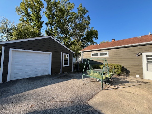 73 Harvey Avenue, Grayslake, IL 60030