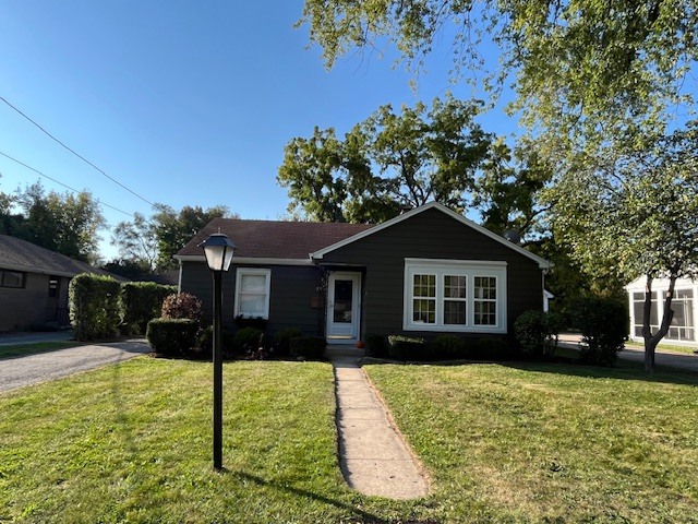 73 Harvey Avenue, Grayslake, IL 60030