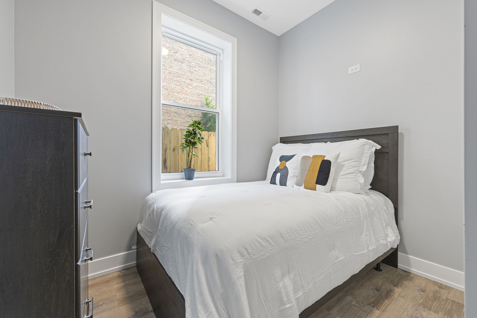 1517 S Keeler Avenue, Chicago, IL 60623