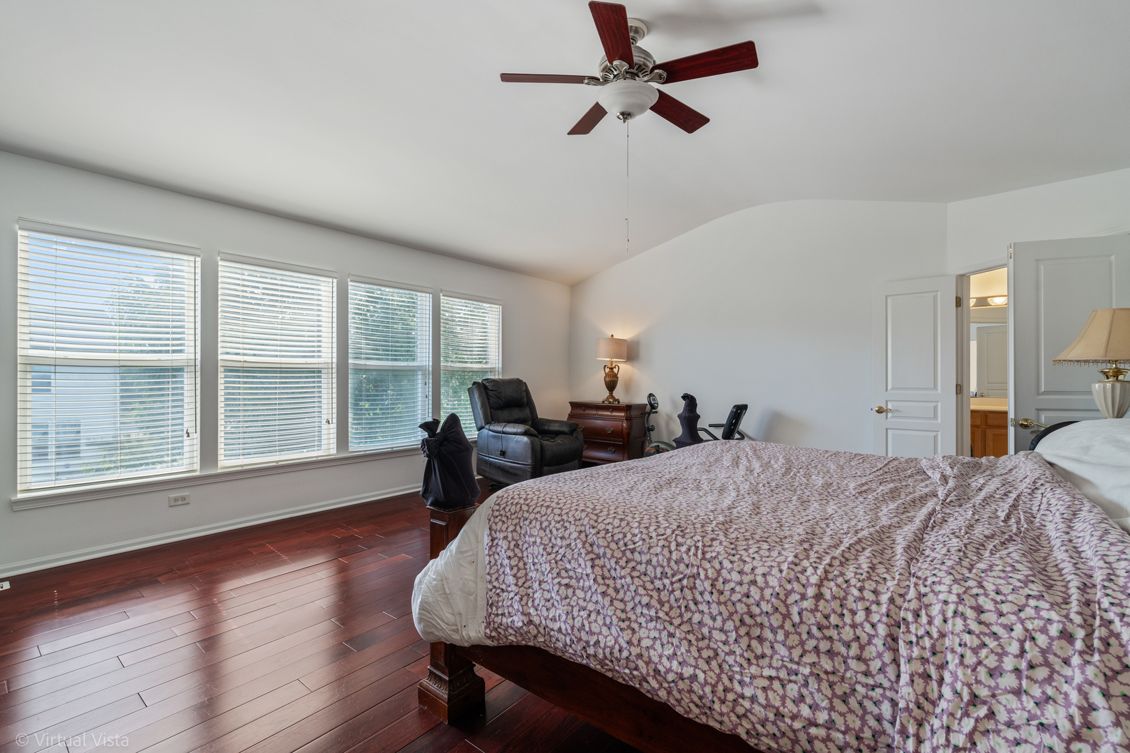 24731 Woodstock Drive, Plainfield, IL 60585