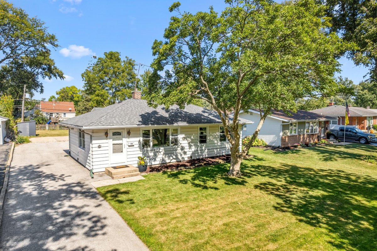 124 W Sunset Avenue, Lombard, IL 60148