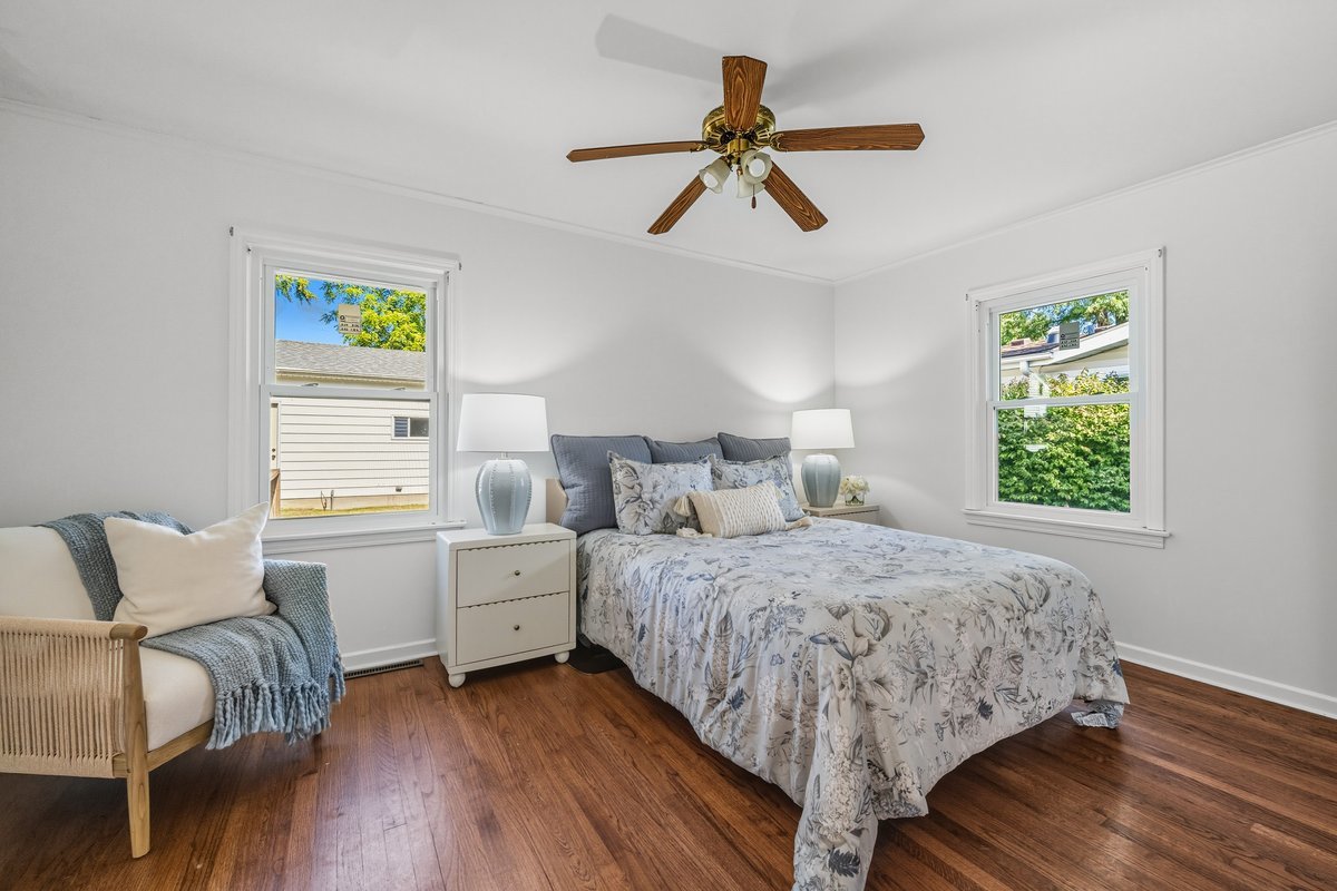 124 W Sunset Avenue, Lombard, IL 60148