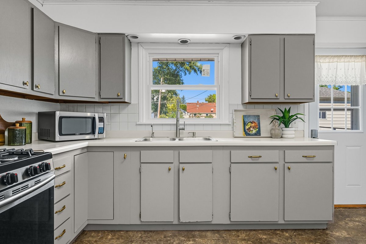 124 W Sunset Avenue, Lombard, IL 60148