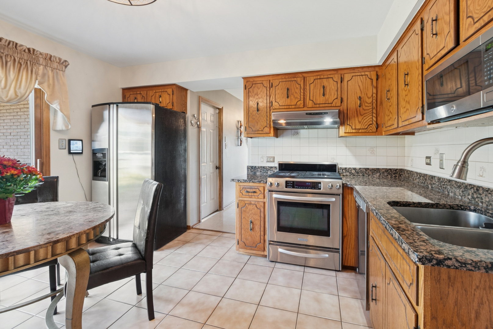 11608 S Leamington Avenue, Alsip, IL 60803
