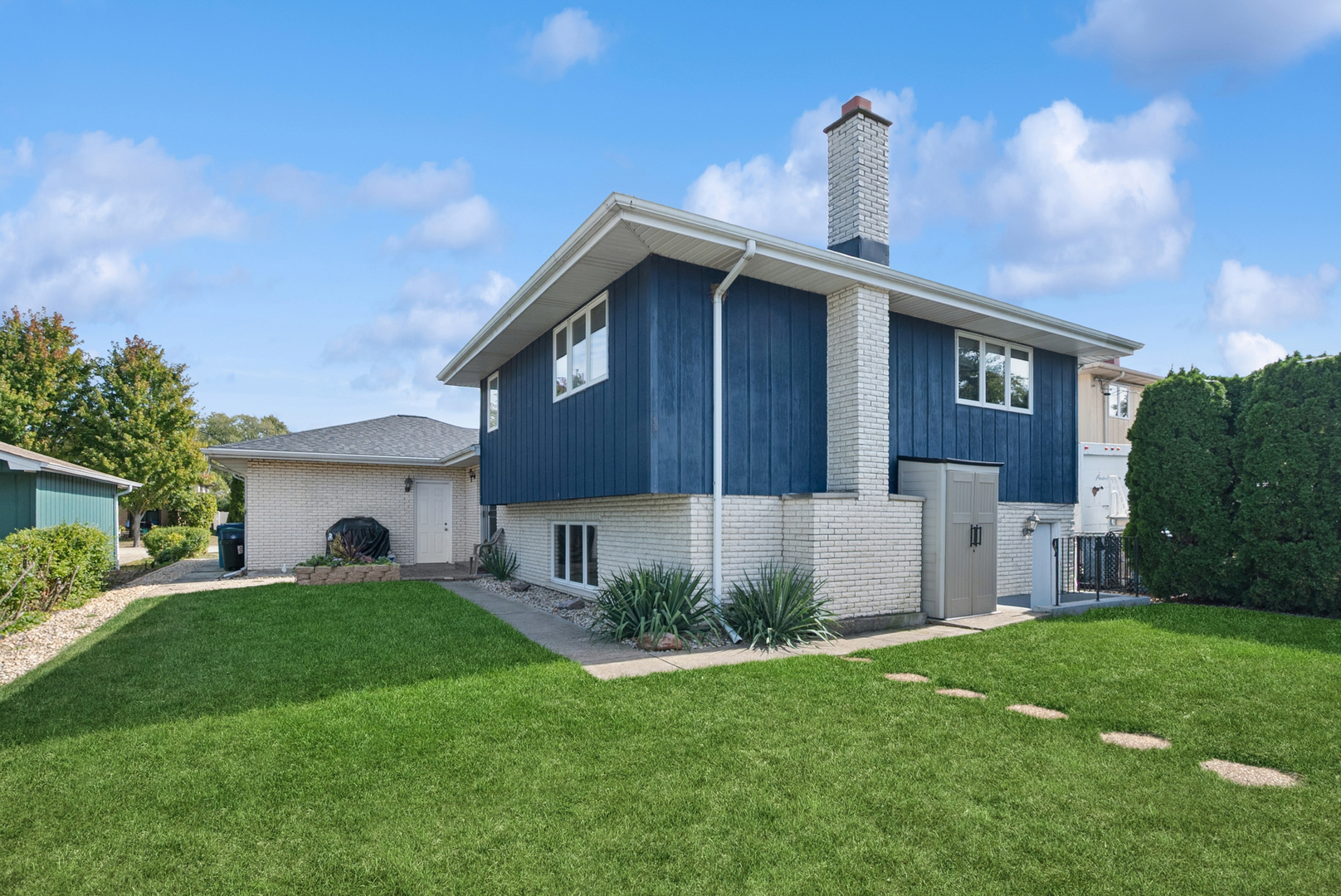 11608 S Leamington Avenue, Alsip, IL 60803