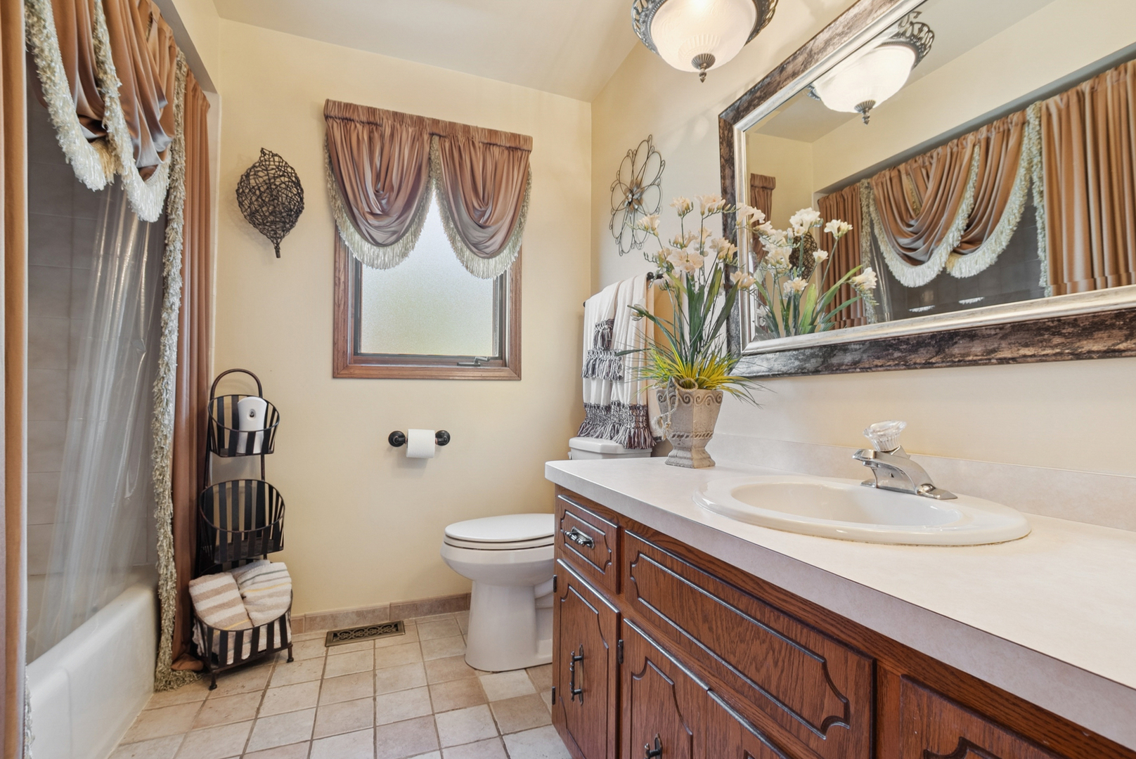 11608 S Leamington Avenue, Alsip, IL 60803