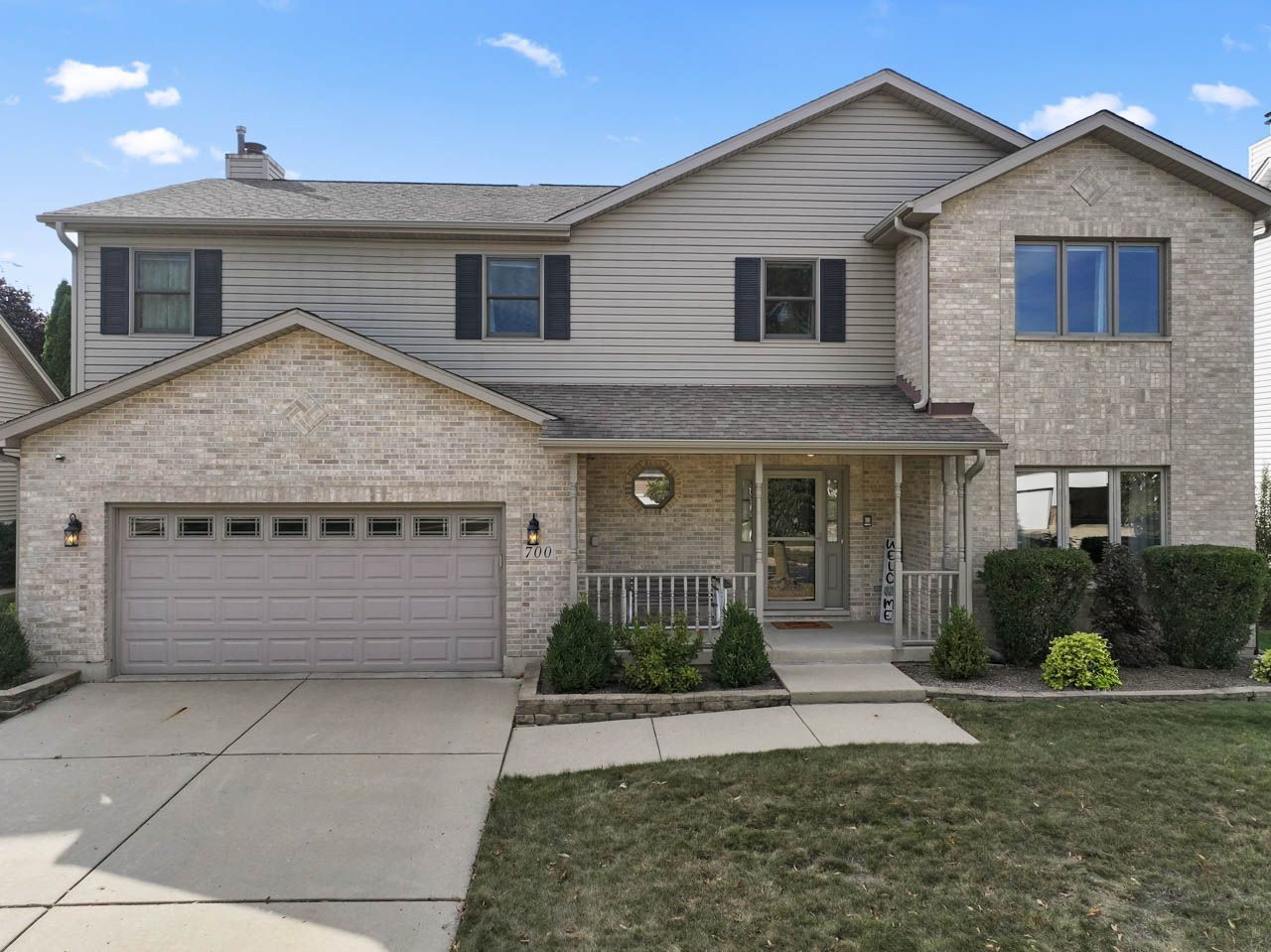 700 N Hundley Street, Hoffman Estates, IL 60169