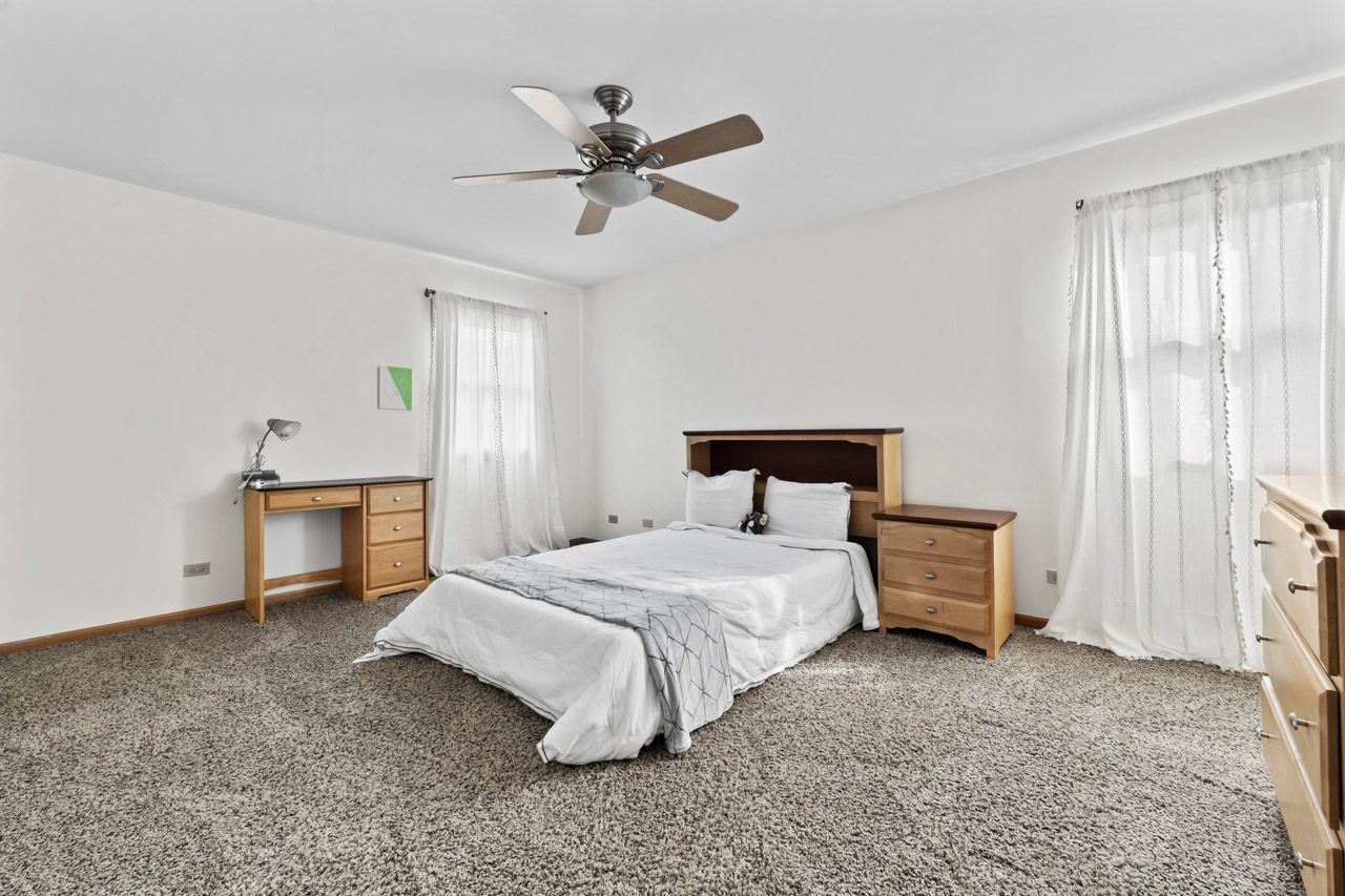 700 N Hundley Street, Hoffman Estates, IL 60169