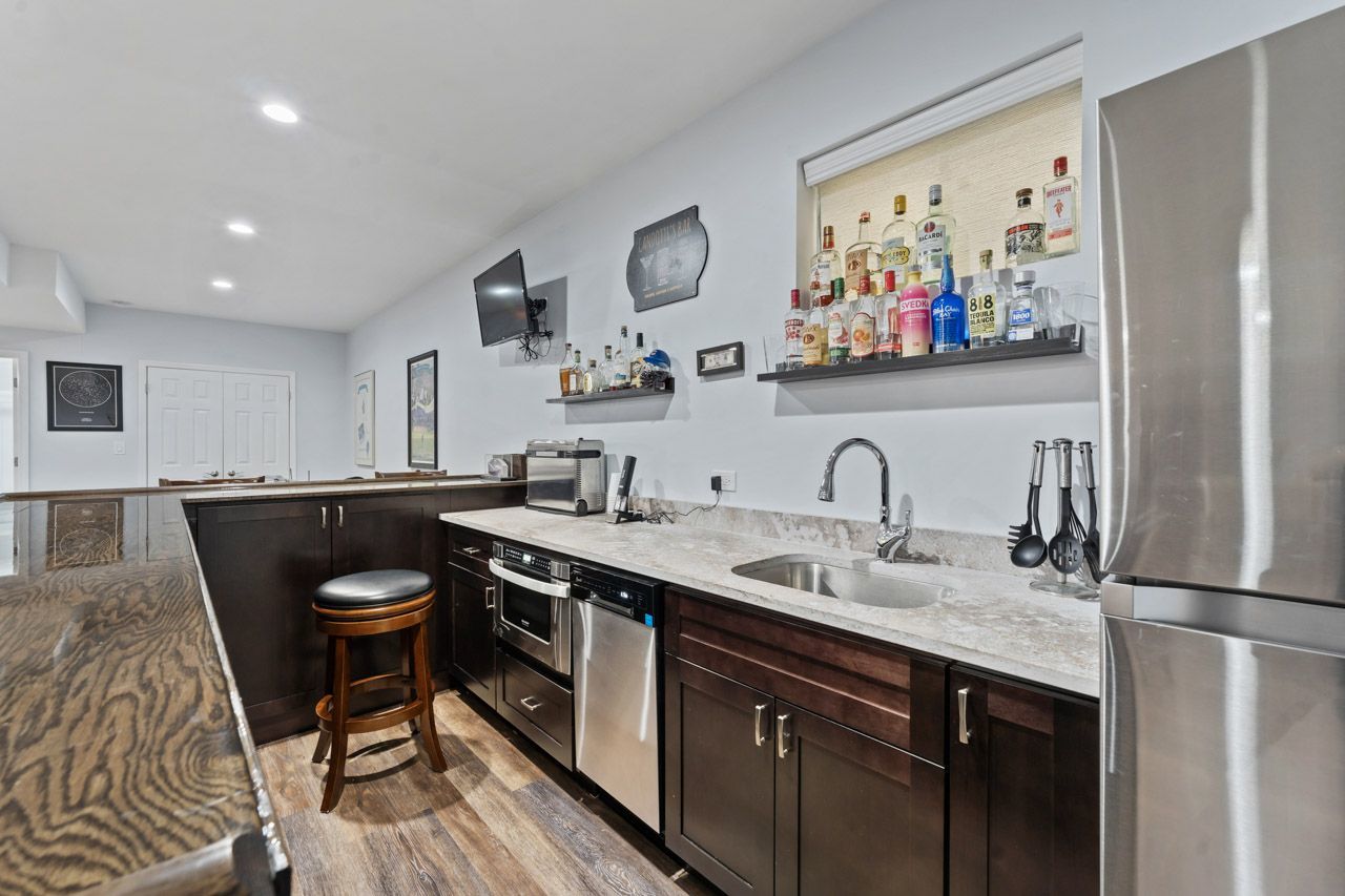 700 N Hundley Street, Hoffman Estates, IL 60169