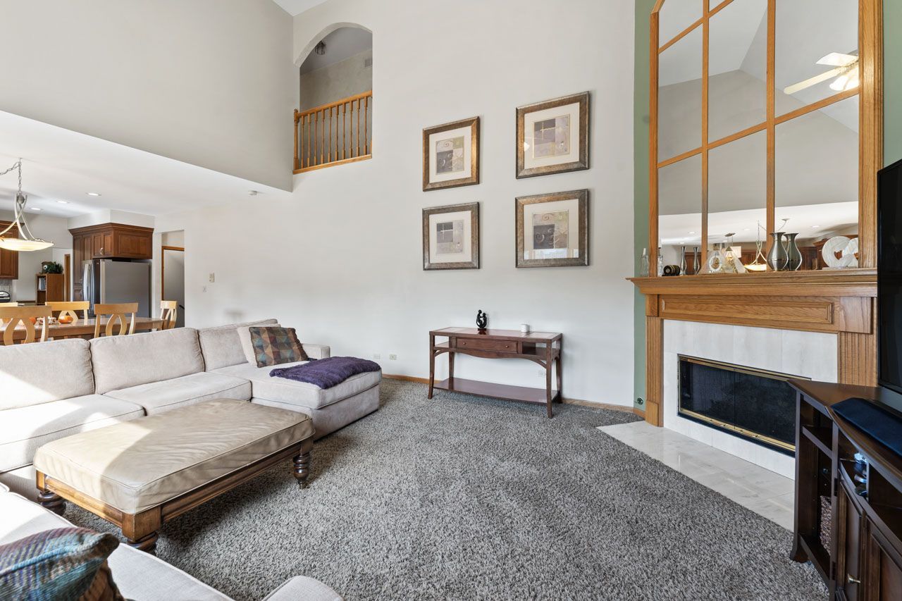 700 N Hundley Street, Hoffman Estates, IL 60169