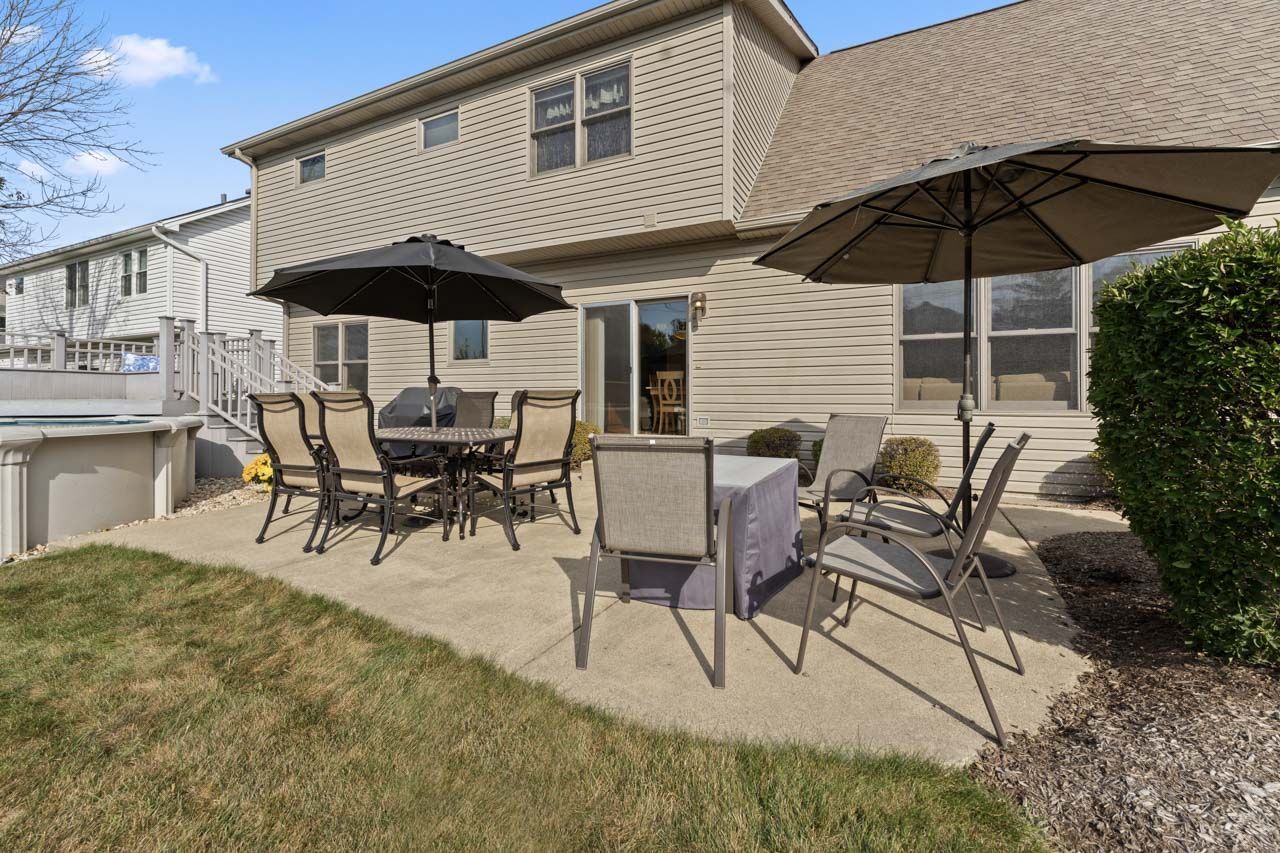 700 N Hundley Street, Hoffman Estates, IL 60169