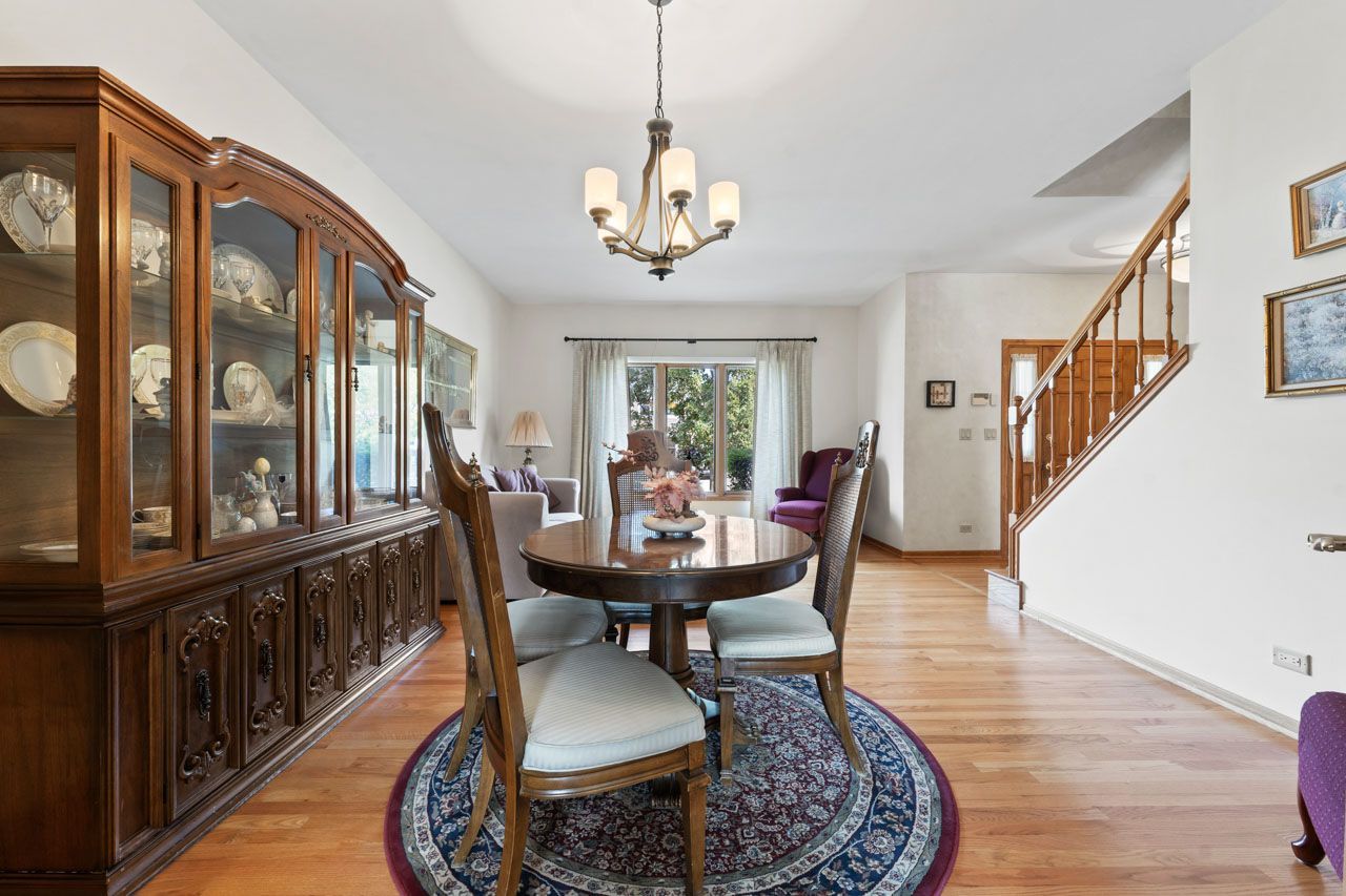 700 N Hundley Street, Hoffman Estates, IL 60169