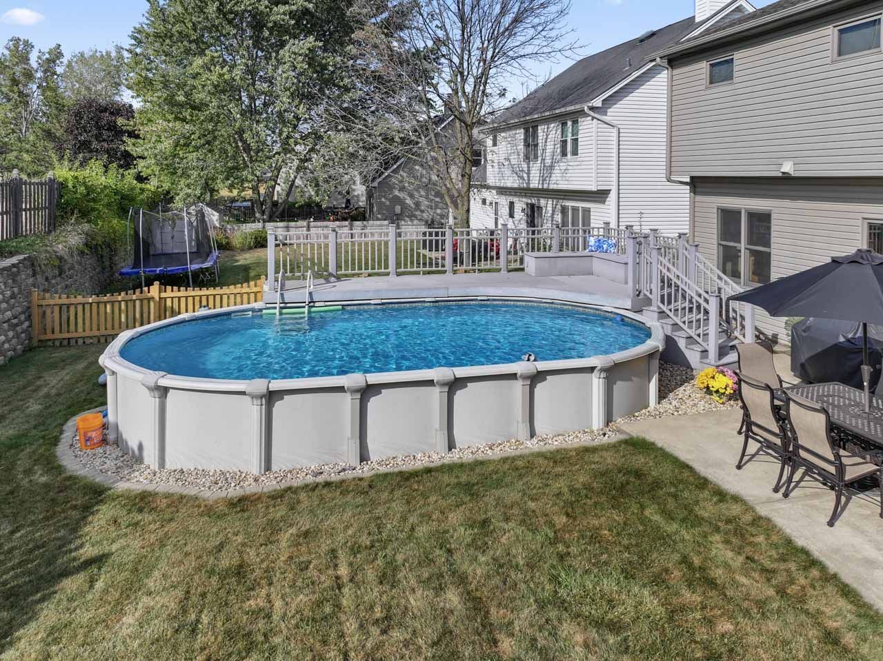 700 N Hundley Street, Hoffman Estates, IL 60169