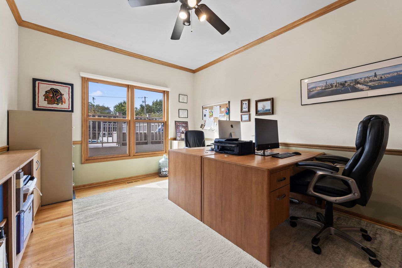 700 N Hundley Street, Hoffman Estates, IL 60169