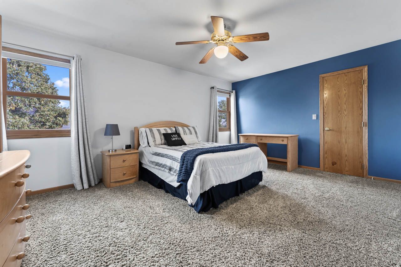 700 N Hundley Street, Hoffman Estates, IL 60169