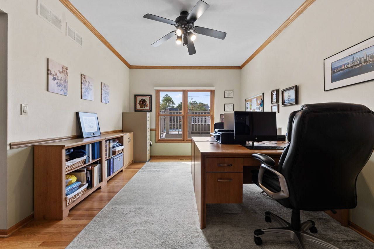 700 N Hundley Street, Hoffman Estates, IL 60169