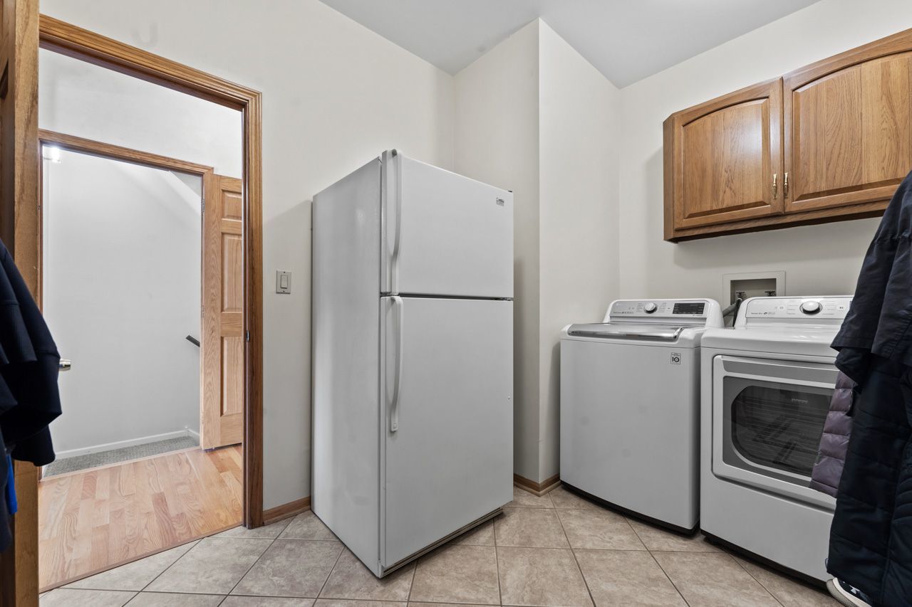 700 N Hundley Street, Hoffman Estates, IL 60169