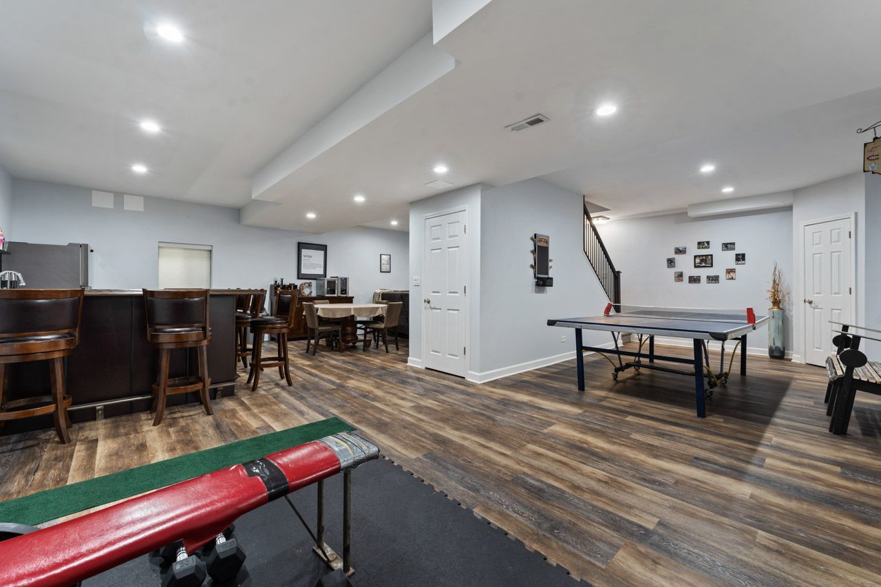 700 N Hundley Street, Hoffman Estates, IL 60169