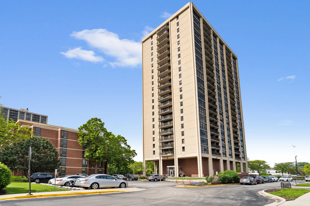 2901 S Michigan Avenue #903, Chicago, IL 60616