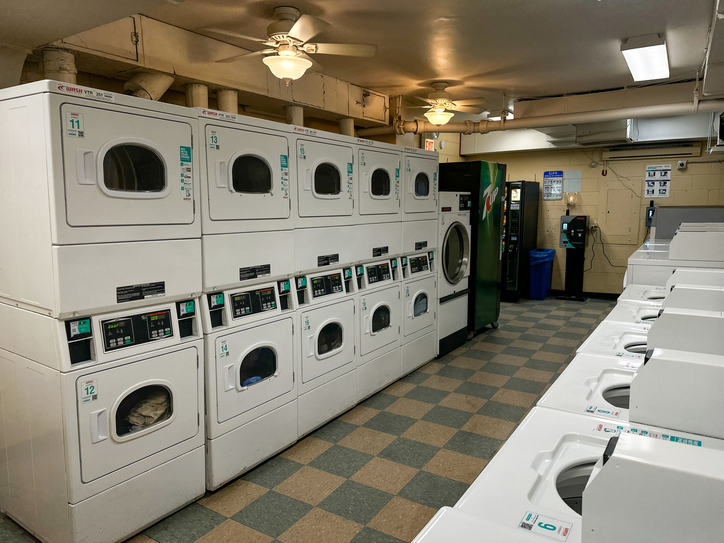 2901 S Michigan Avenue #903, Chicago, IL 60616