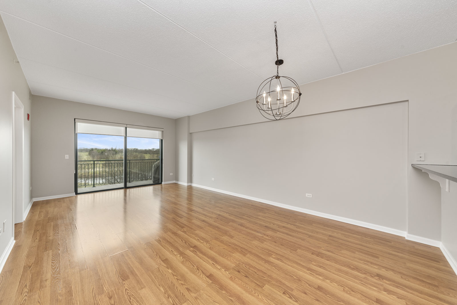 6420 Double Eagle Drive #510, Woodridge, IL 60517