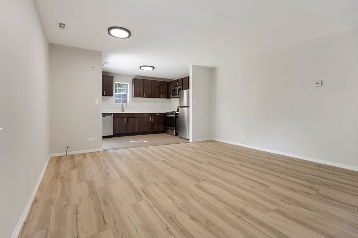 86 GANT Circle #D, Streamwood, IL 60107