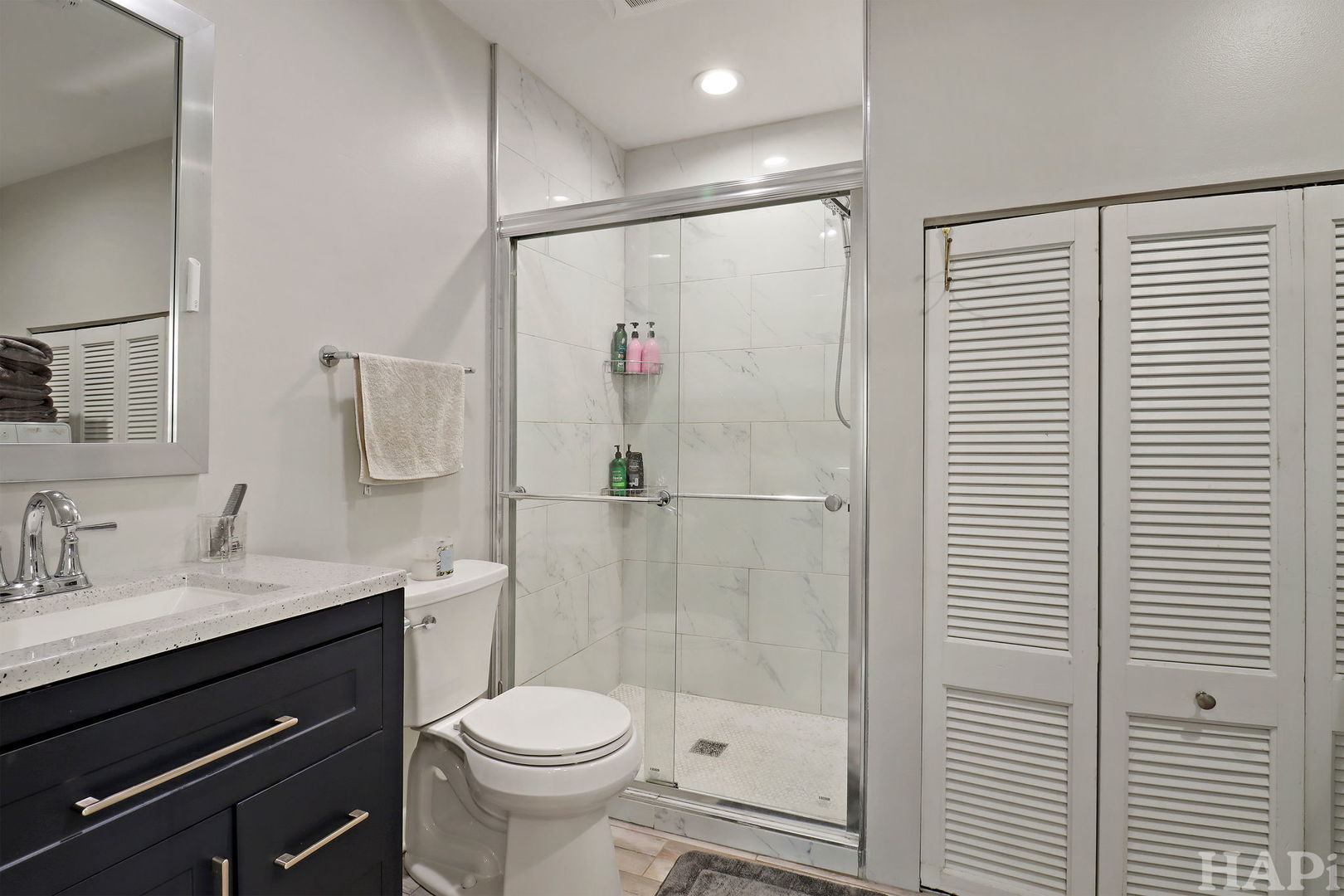 8 Greenvale Road, Vernon Hills, IL 60061