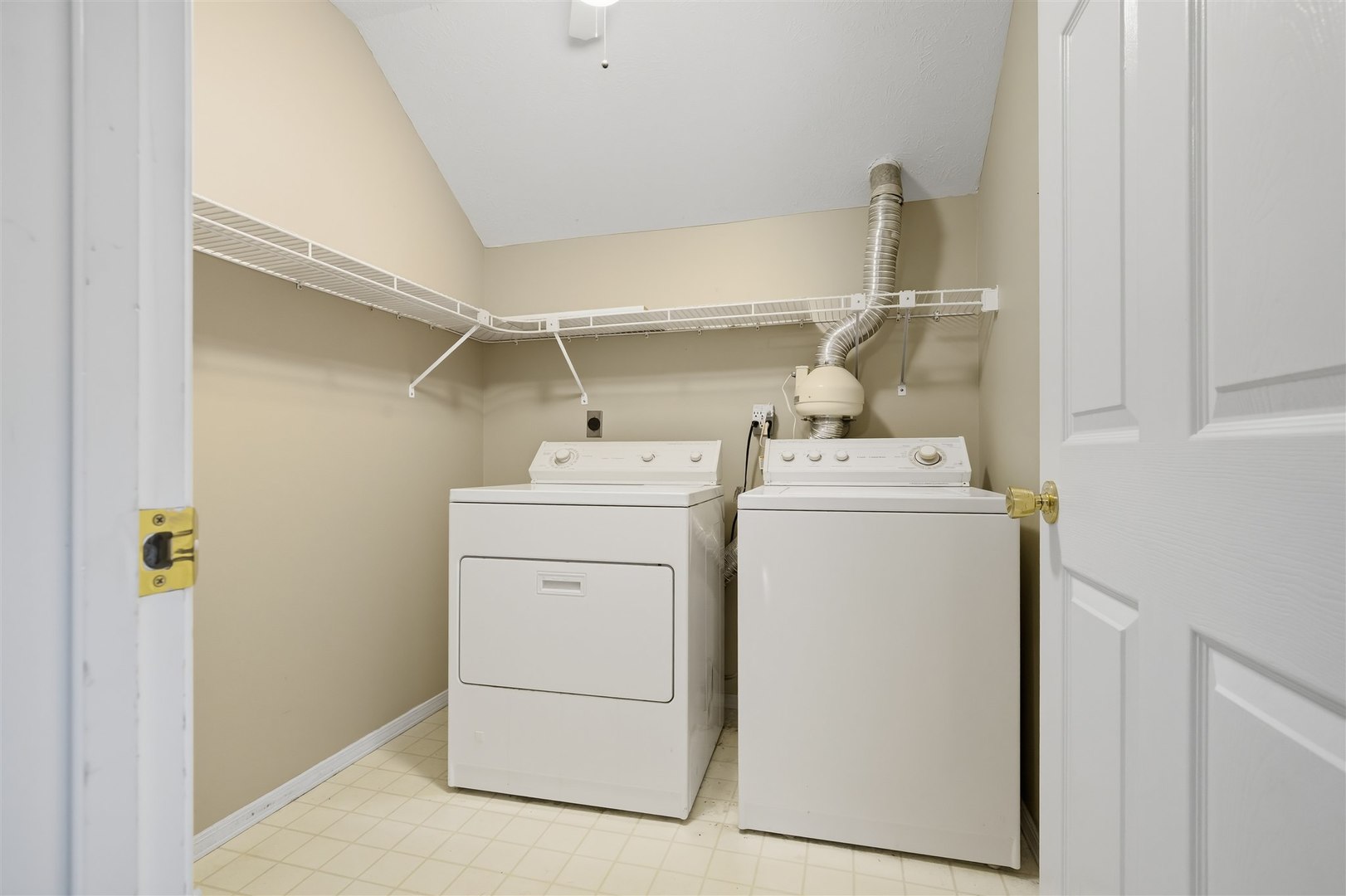 1018 Doral Drive, Bloomington, IL 61701