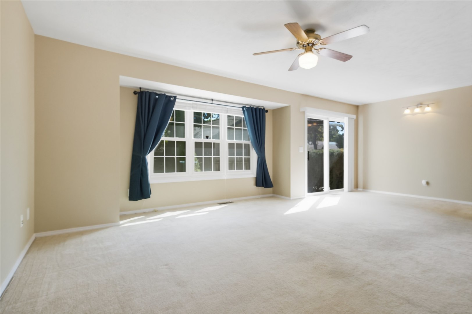 1018 Doral Drive, Bloomington, IL 61701