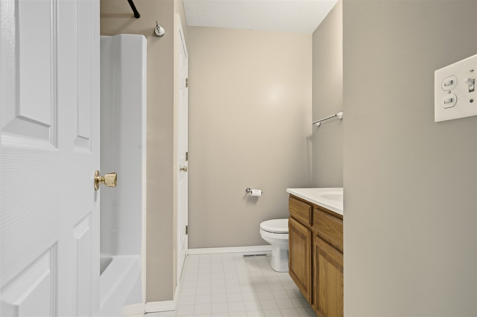 1018 Doral Drive, Bloomington, IL 61701