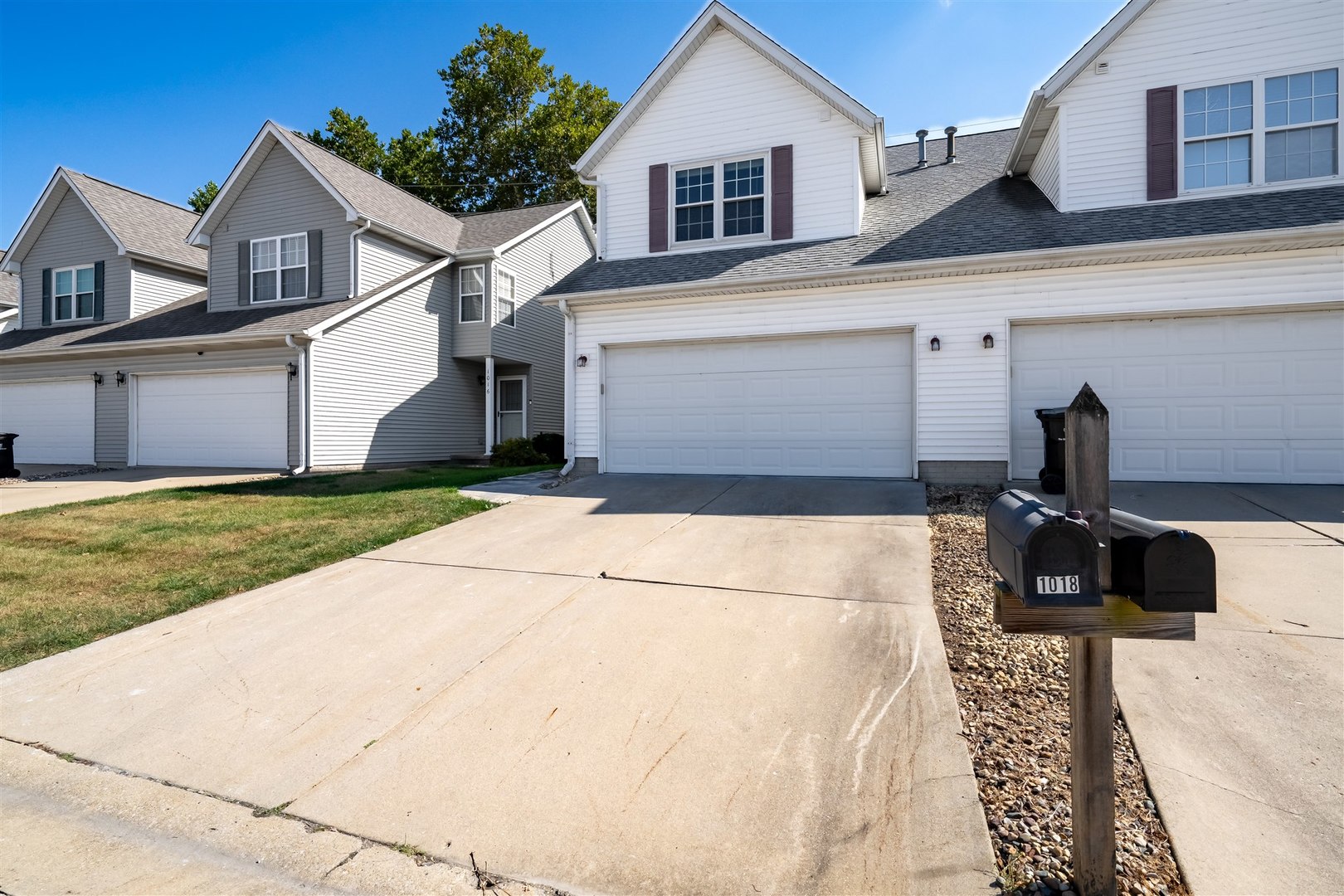 1018 Doral Drive, Bloomington, IL 61701